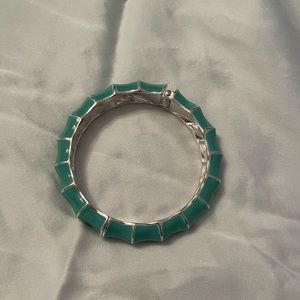Premier Designs Wavy Bracelet